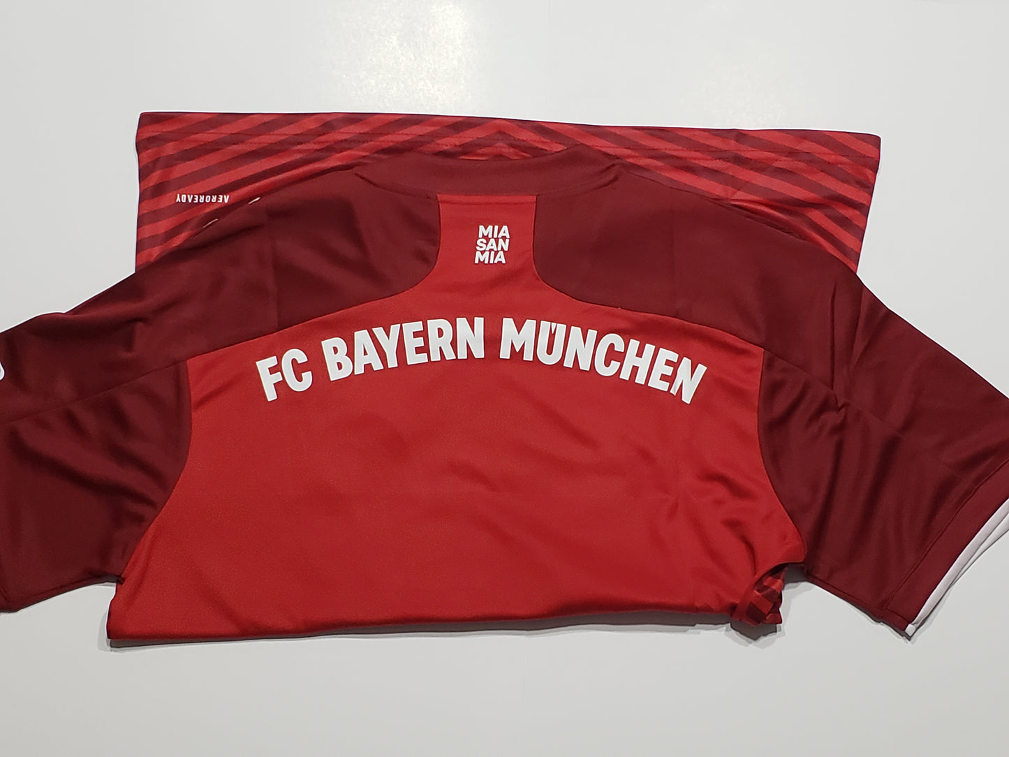 Bayern Munich Replica Jersey